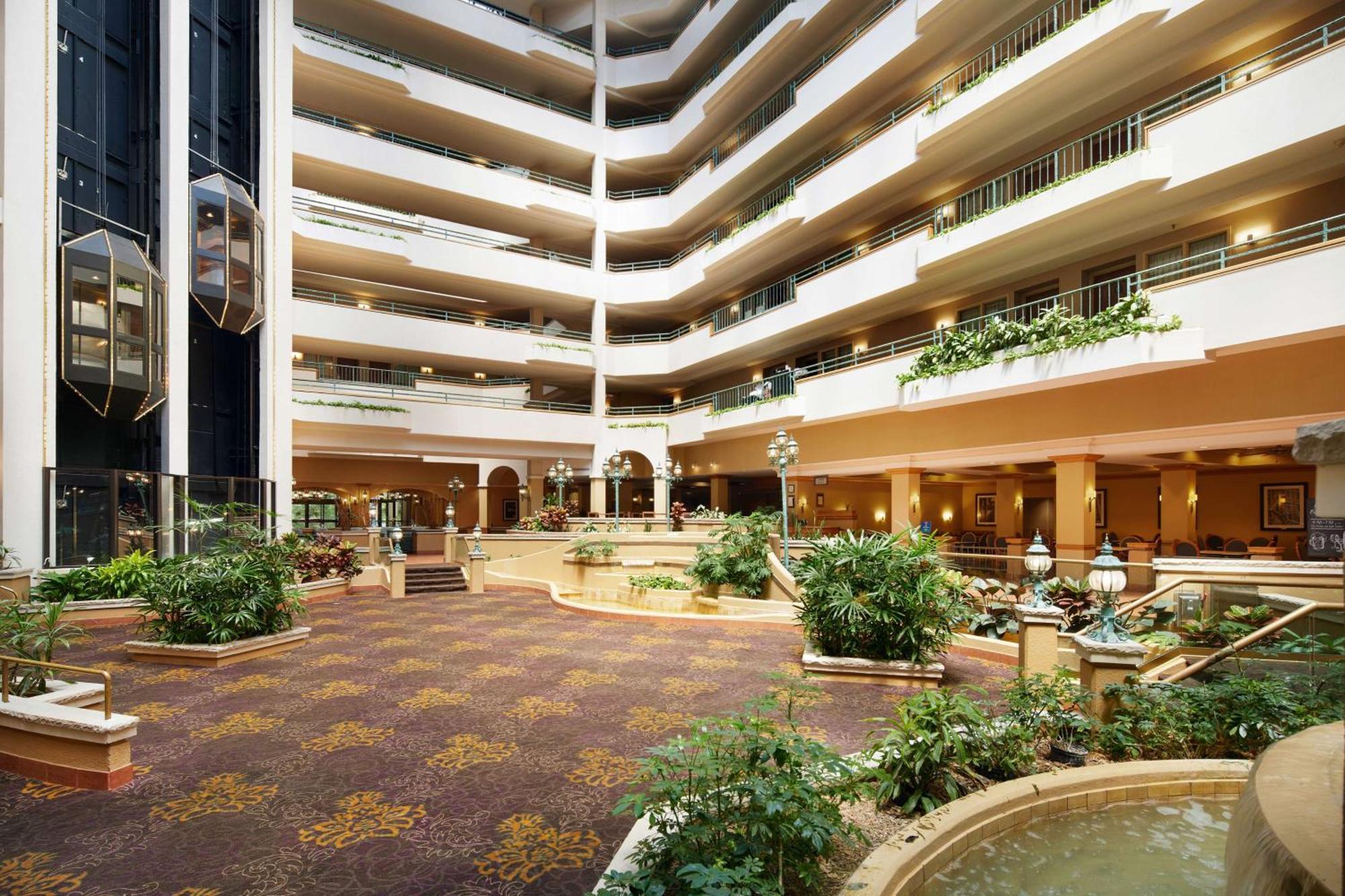 Embassy Suites By Hilton Greensboro Airport Eksteriør billede