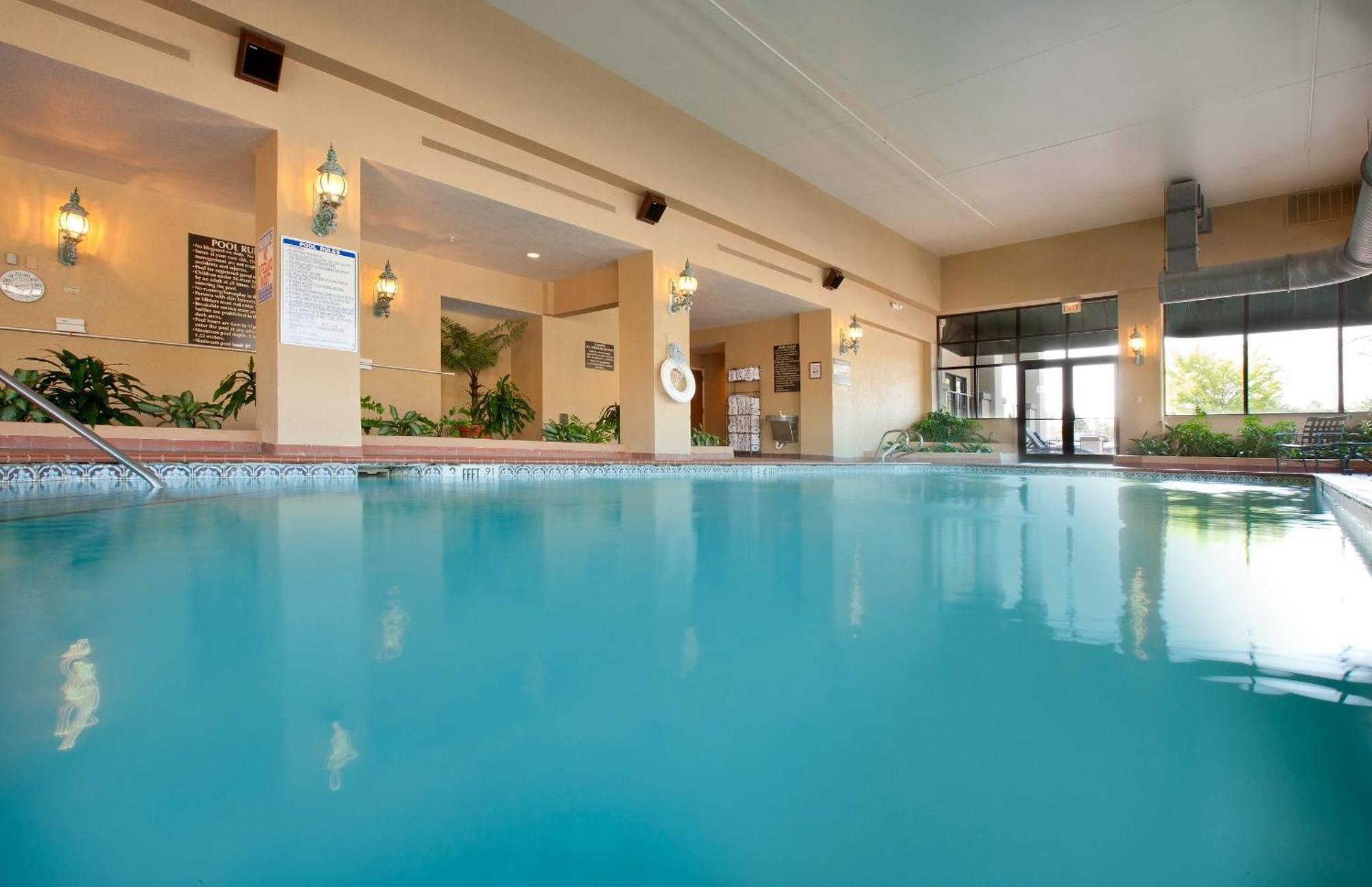 Embassy Suites By Hilton Greensboro Airport Eksteriør billede