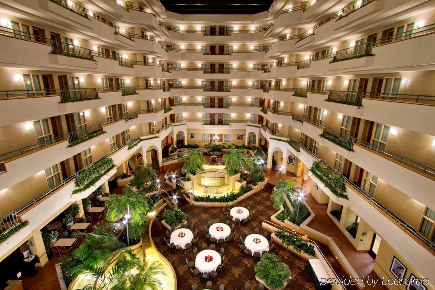 Embassy Suites By Hilton Greensboro Airport Eksteriør billede