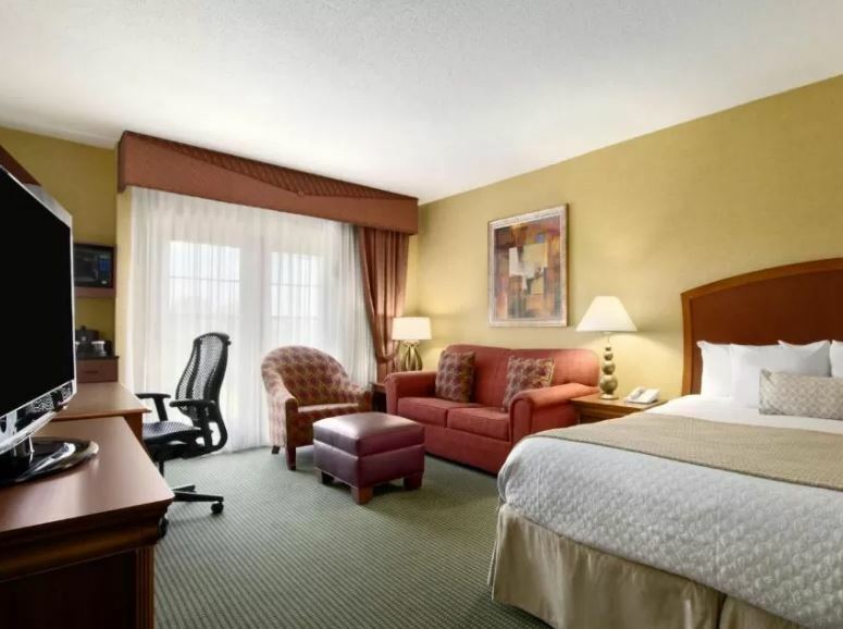 Embassy Suites By Hilton Greensboro Airport Eksteriør billede